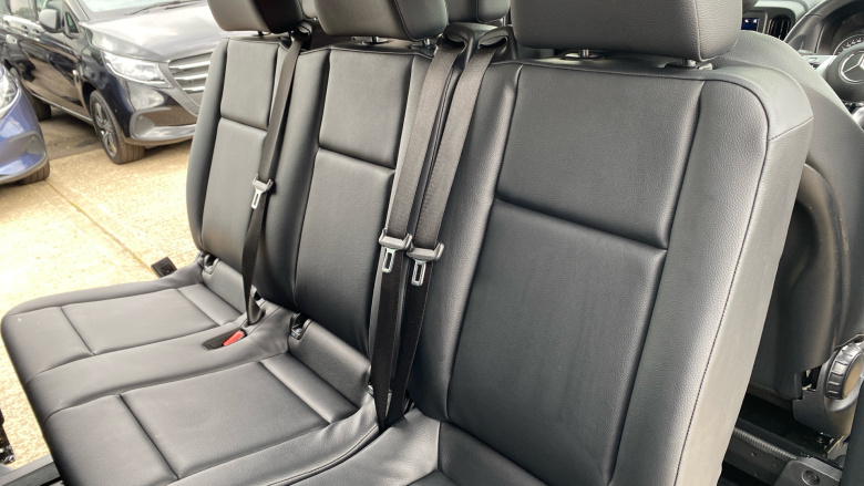 Mercedes-Benz Vito Tourer L3 Diesel Rwd 114 CDI Pro 9-Seater 9G-Tronic